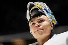 Herman Liv gör debut i HV71 och SHL.
