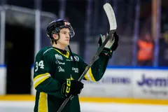 Filip Hesselvall stannar i Östersund ytterligare en säsong.