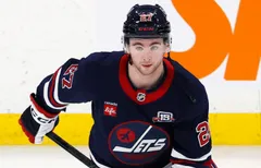 Isak Rosén kritar på ett nytt avtal med Winnipeg Jets. 
