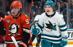 Macklin Celebrini petar ner Leo Carlsson från tronen.