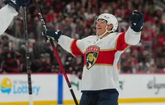 Gustav Forsling avgjorde NHL-premiären för Florida.