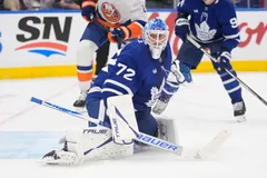 Sergej Bobrovskij har inte imponerat mellan Toronto Maple Leafs stolpar.  Foto: John E. Sokolowski-Imagn Images