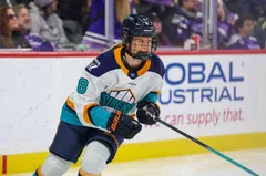 Maja Nylén Persson förlänger kontraktet med New York Sirens i PWHL. Foto: Steven Garcia/CSM/Alamy Live News