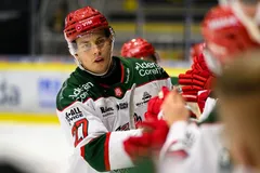 Anton Lundmark jublar efter 4–1-målet mot Västerås.