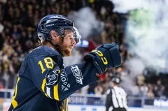 Carter Souch firar ett av sina två mål mot Mora.
Foto: Jonathan Näckstrand / BILDBYRÅN