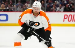 Kevin Connauton i Philadelphia Flyers tröja 2022. Foto: Ron Chenoy-USA TODAY Sports