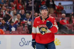 Carter Verhaeghe gjorde ett äkta hattrick för Florida Panthers. Foto: Sam Navarro-Imagn Images