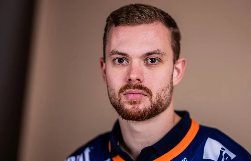Lucas Elvenes under SHL:s upptaktsträff 2026.