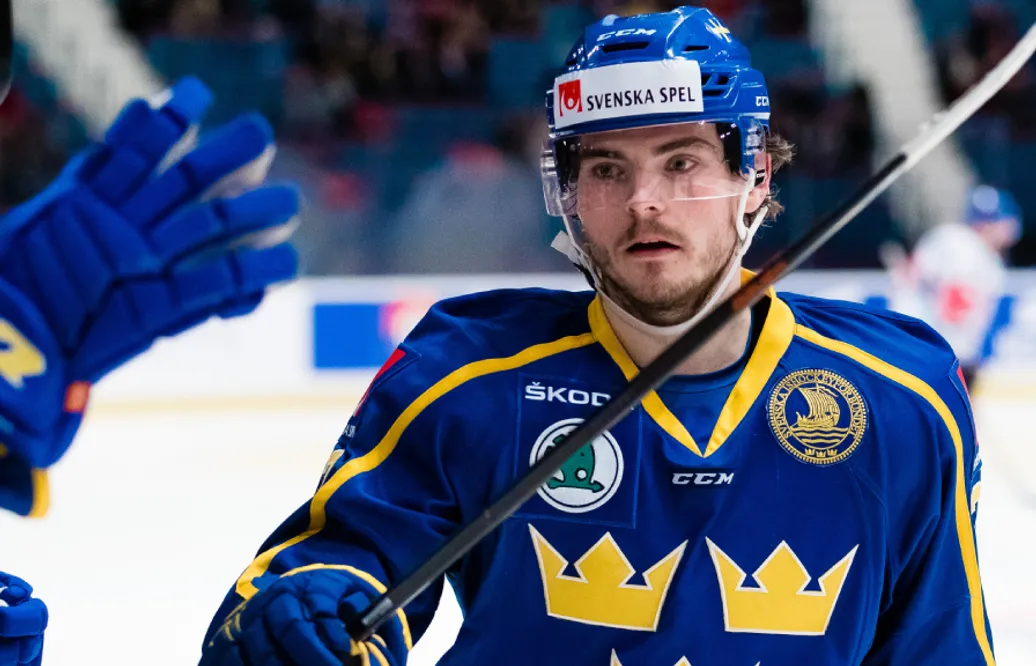 Oscar Engsund sköt två mål – Tre Kronor vinner mot Danmark