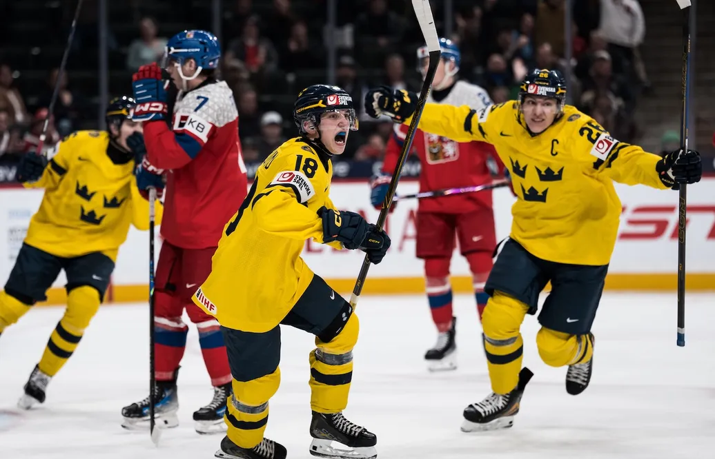 "Mini-Fimpen" målskytt – i Jack Berglunds AHL-debut