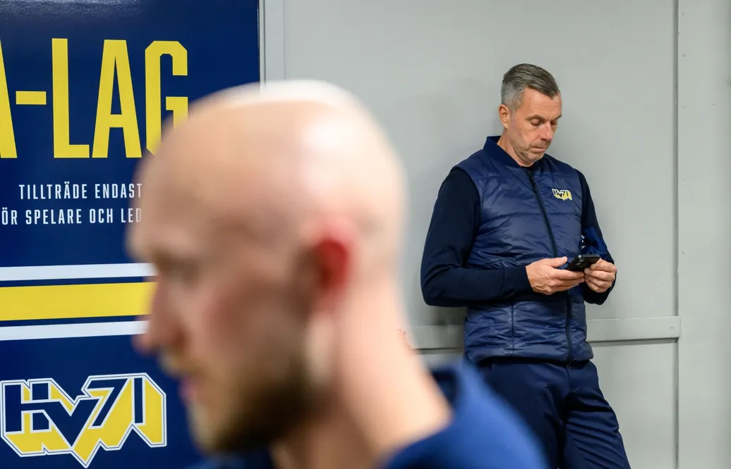 Johan Hult öppnar för nyförvärv till HV71.