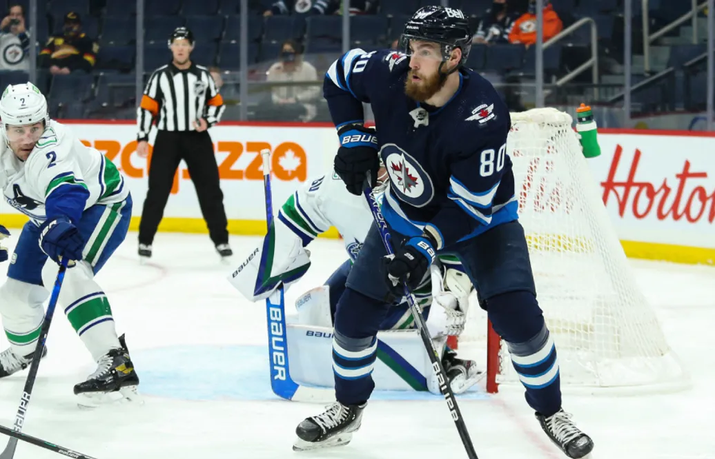 Pierre-Luc Dubois förlänger med Winnipeg