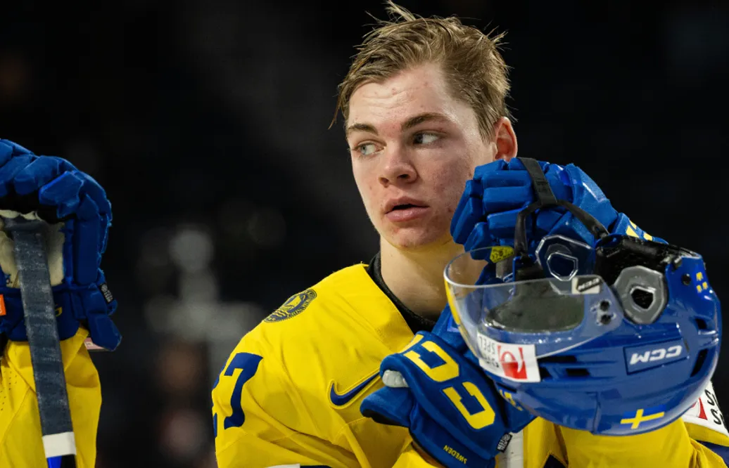 Oskar Pettersson skriver rookiekontrakt med Rögle