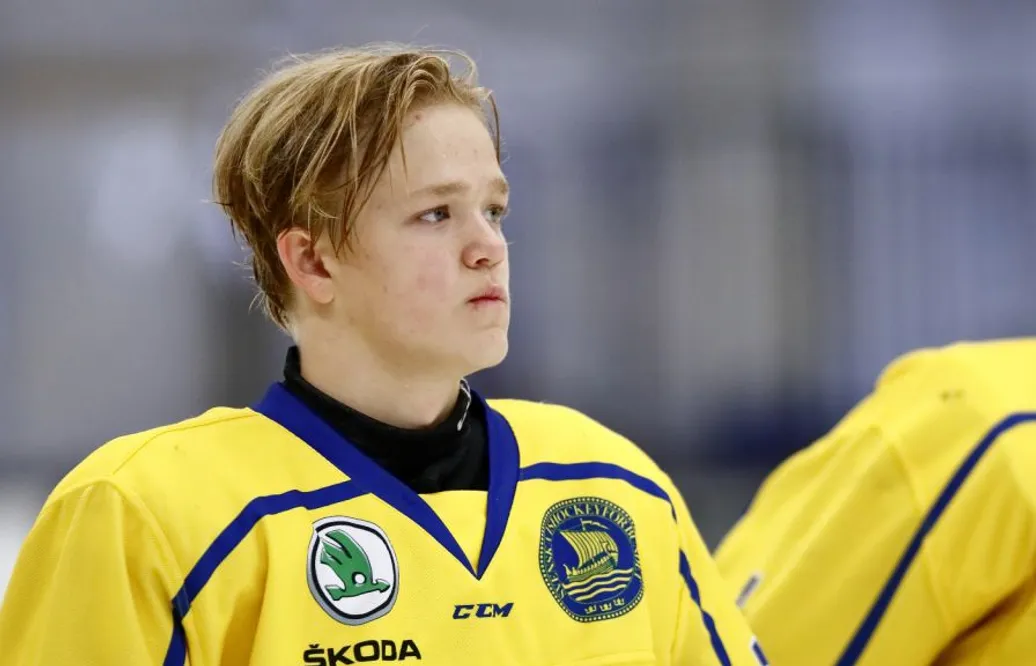 17-årige löftet får SHL-debutera