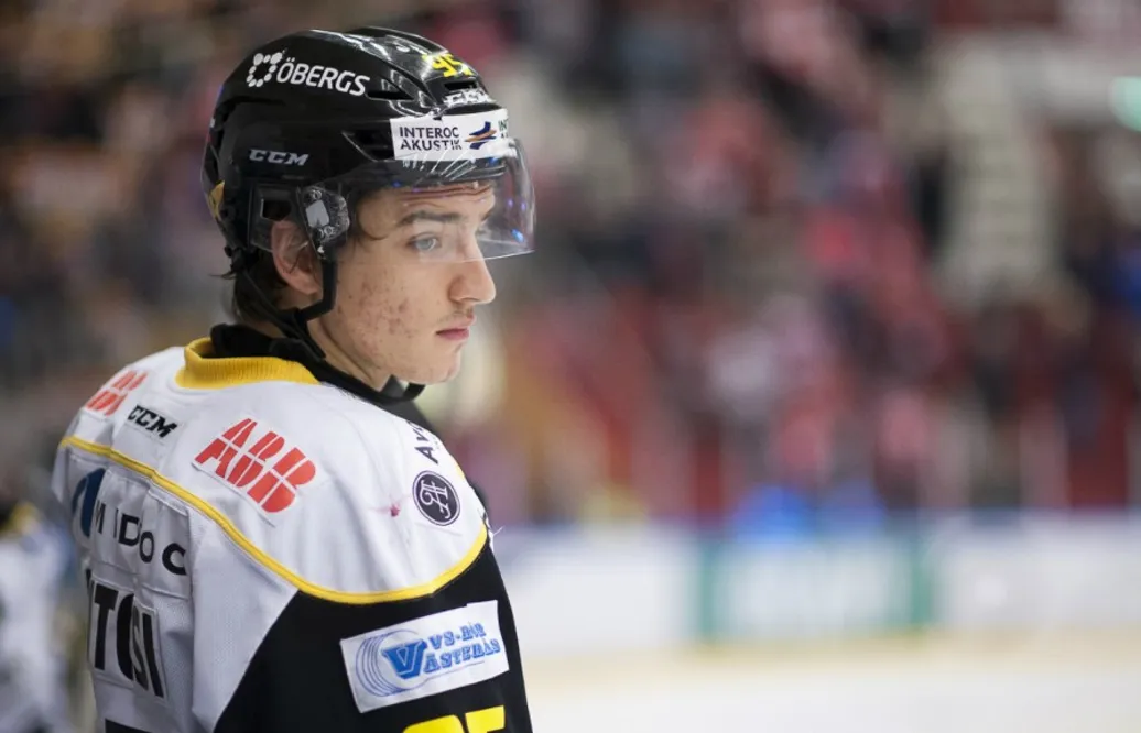 Forwarden lämnar Västerås – klar för konkurrent i Hockeyallsvenskan