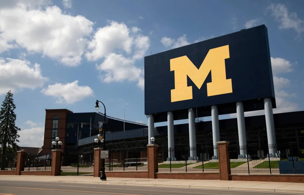 University of Michigan har blivit stämda. 