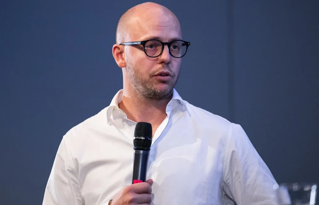 Oscar Alsenfelt smygstartar i sin nya roll med IK Oskarshamn