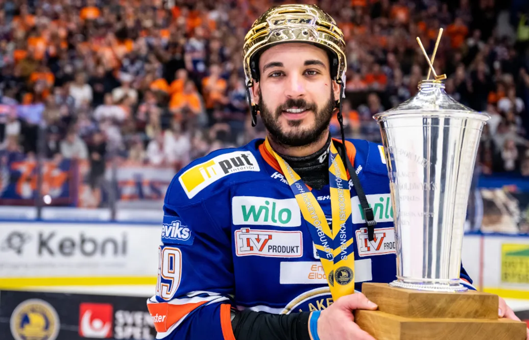 Jayden Halbgewachs släpps av Carolina