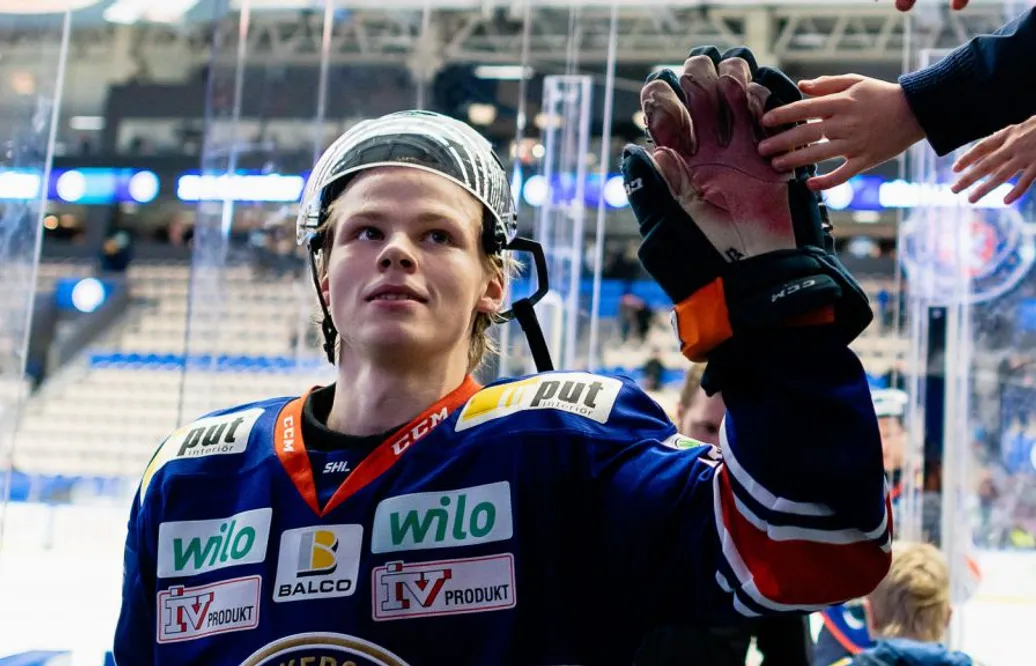 SHL-debuterade under säsongen – kliver ned i Hockeyettan