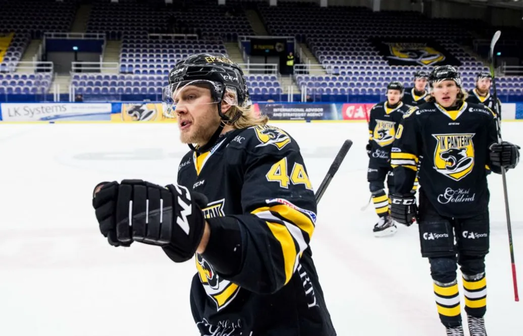 SHL-aktuelle forwarden avgjorde – Pantern upp på finalplats
