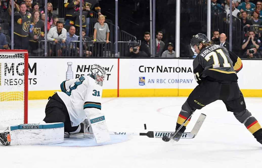 VIDEO: Drömmål av ”Wild Bill” när Vegas säkrade divisionstiteln