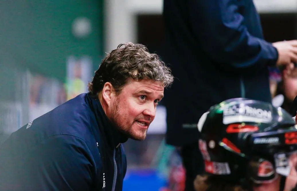 "Hockey är en kampsport – borde vara tillåtet att tacklas"