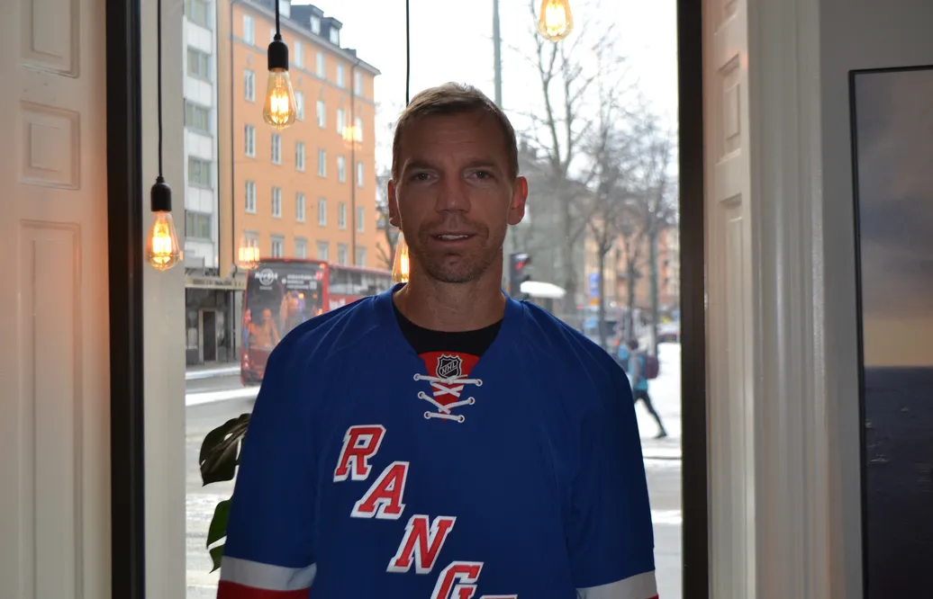 Mikael Samuelsson i en Rangers-tröja