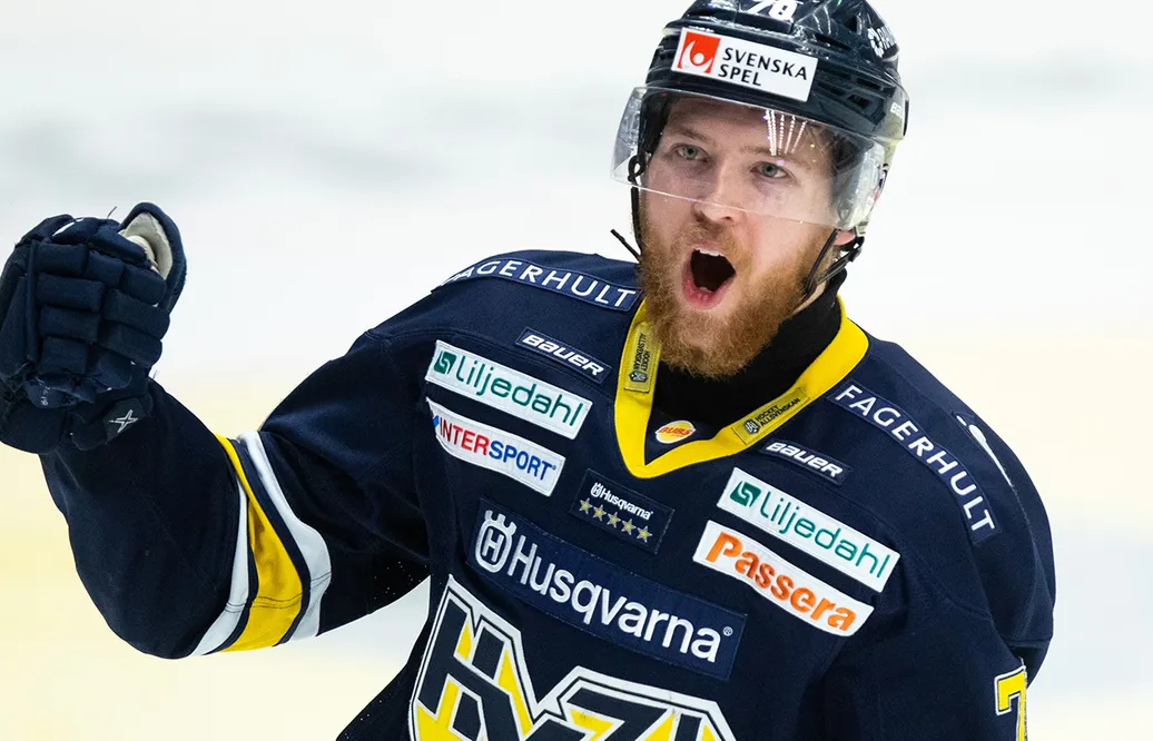 Marcus Davidsson blir kvar i Finland - skriver på för KooKoo