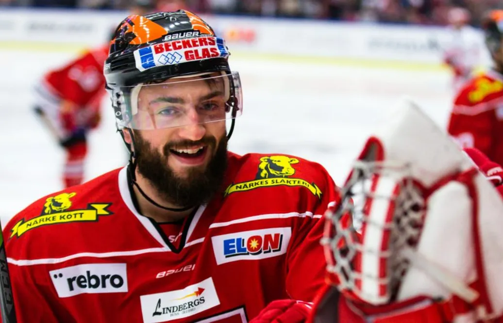 Från ”Mr. Irrelevant” till en av SHL:s bästa backar: ”Det motiverar mig än i dag”