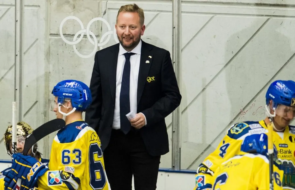 KNALLEN: Coach Söderströms nya succé – straffade finska storklubben