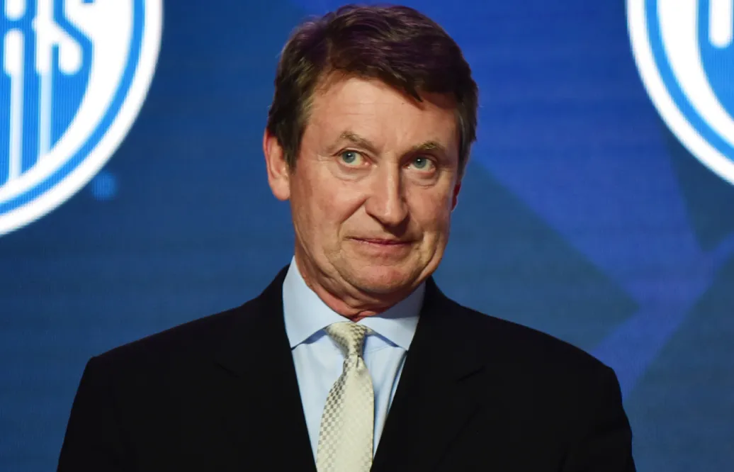 TÄVLING: Vinn boken 'Skitstöveln som trejdade Wayne Gretzky: och andra berättelser om NHL'