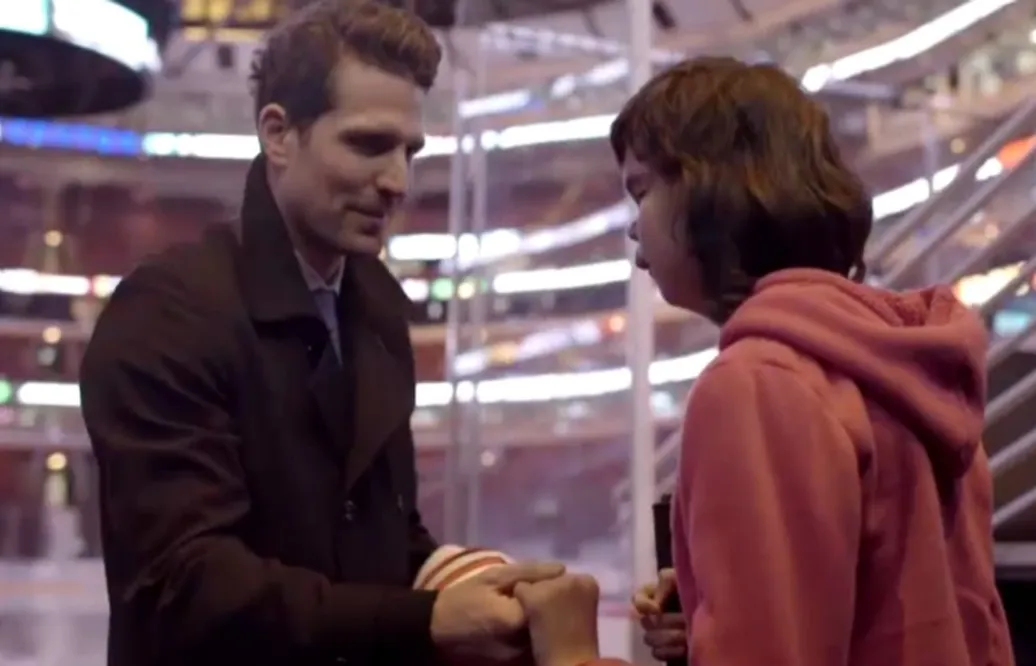 VIDEO: Se NHL-stjärnan ge den blinda flickan ”sitt livs bästa dag”