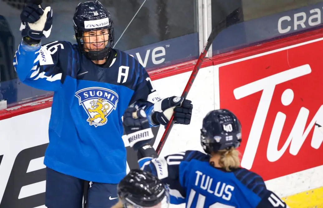 SDHL-stjärnan tar plats i VM:s All-Star Team
