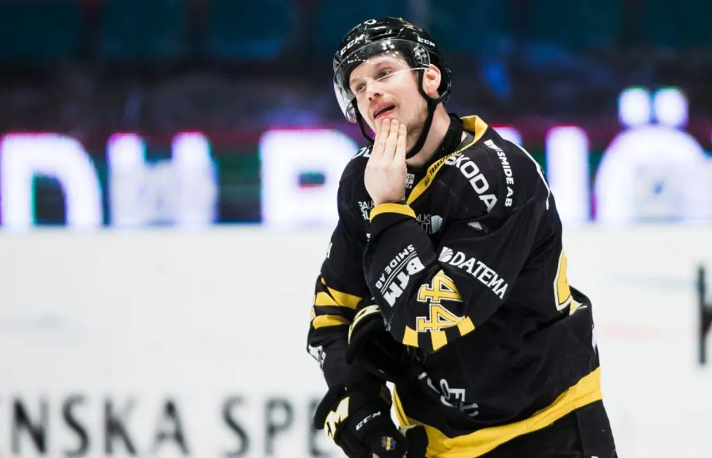 Spelade i AIK förra säsongen – nu blir han coach