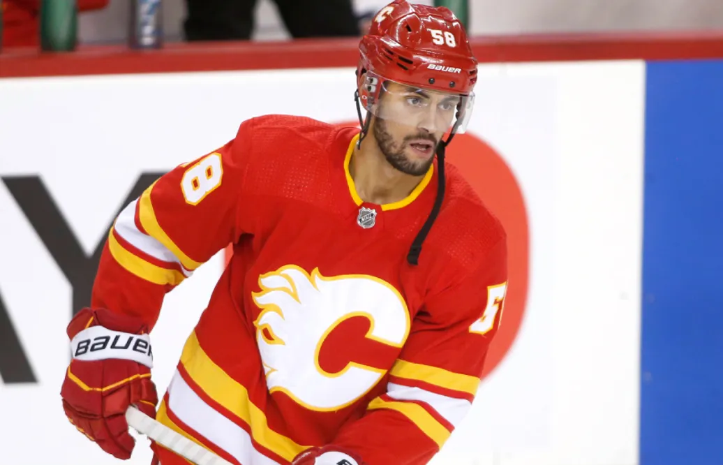Uppgifter: Calgary ska erbjuda Oliver Kylington nytt kontrakt