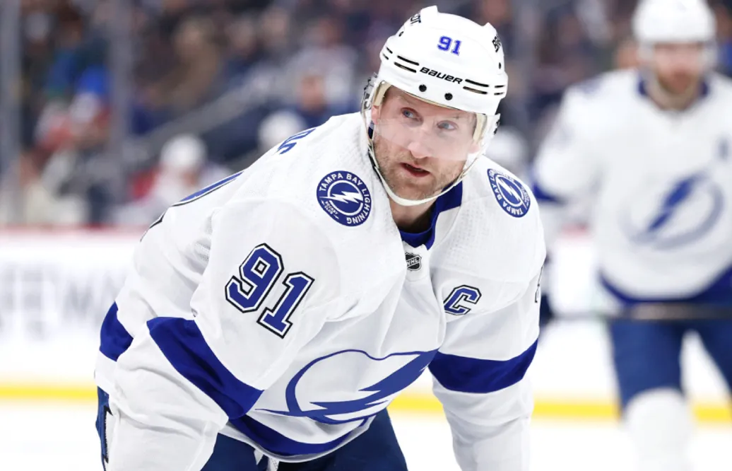 Julien BriseBois om Steven Stamkos: “Han kommer inte bli trejdad”