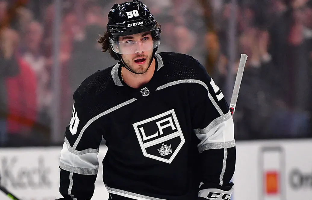 Sean Durzi skriver tvåårskontrakt med Los Angeles Kings