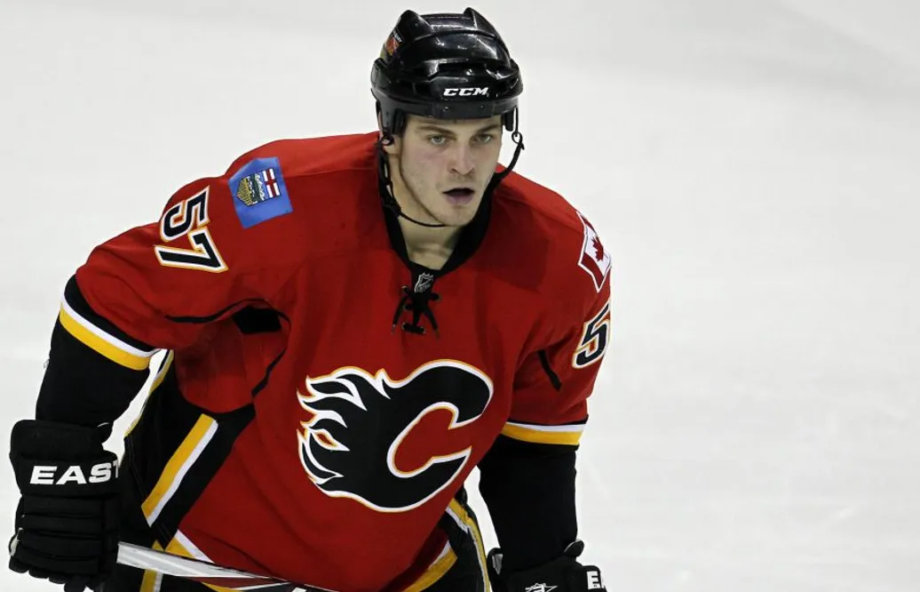 Krislaget agerar – värvar tidigare NHL-forward