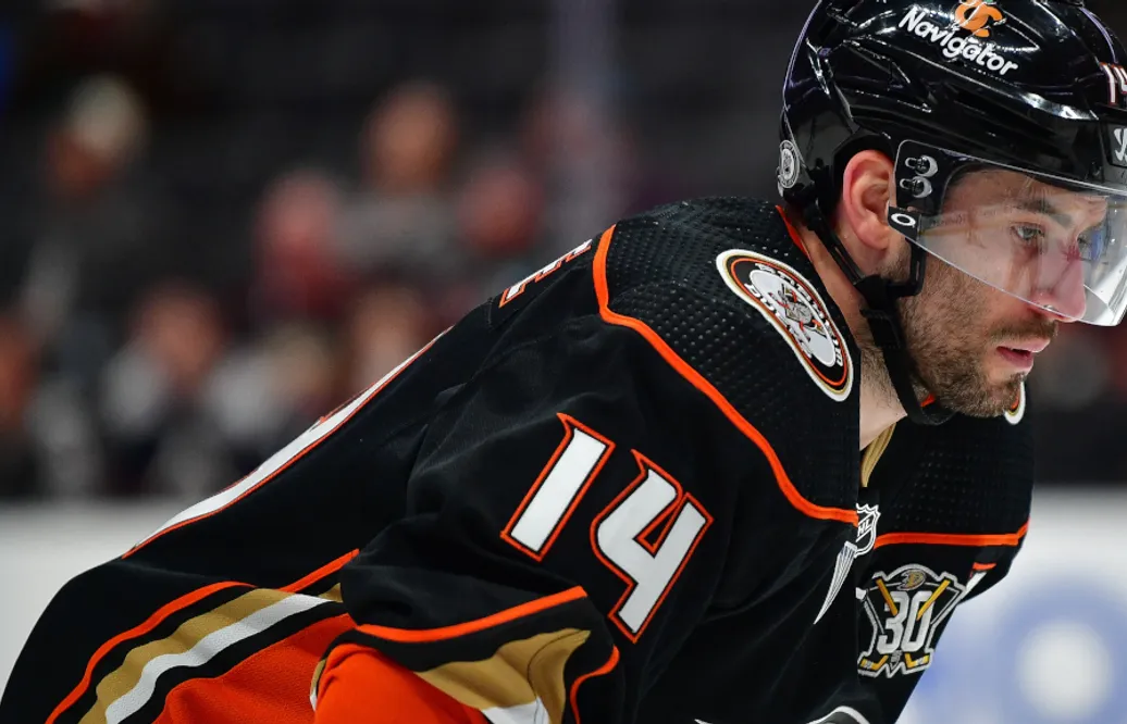 Uppgifter: Adam Henrique nära trejd