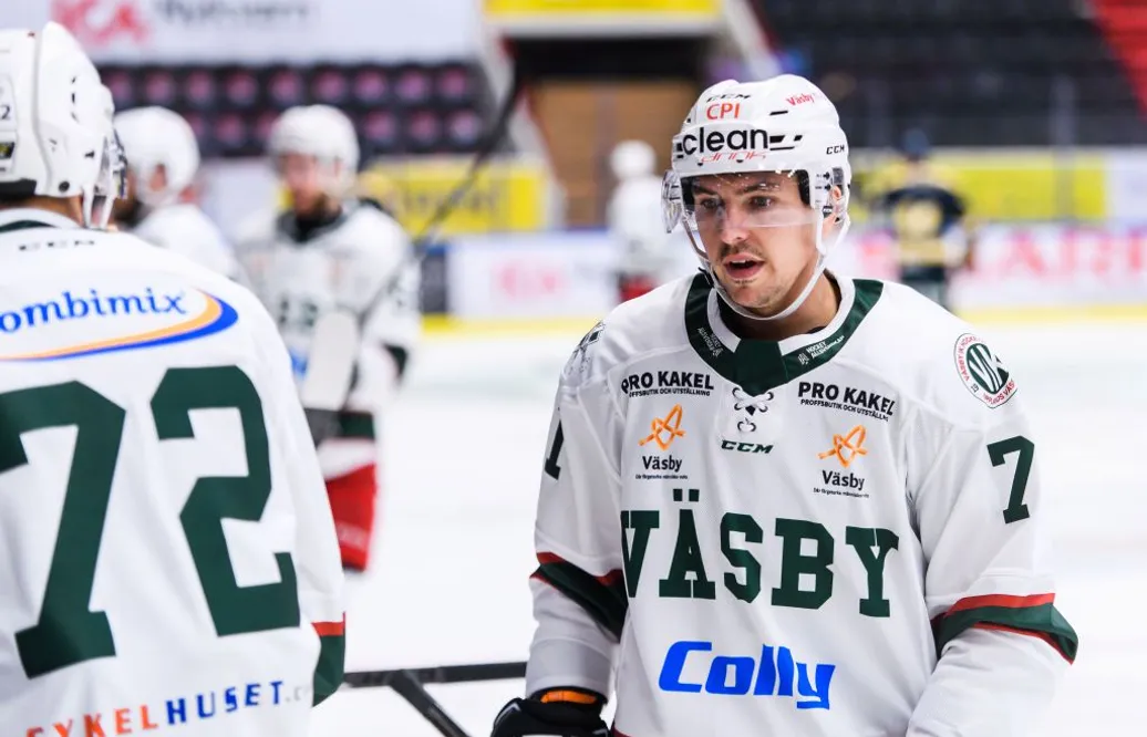 Lämnade Väsby igår – klart med förra klubben