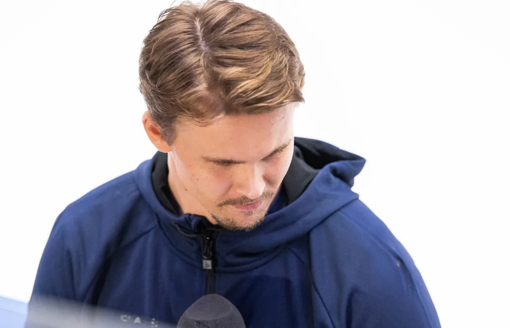 David Ullström på is för HV71 – men: ”Långt kvar till en comeback”