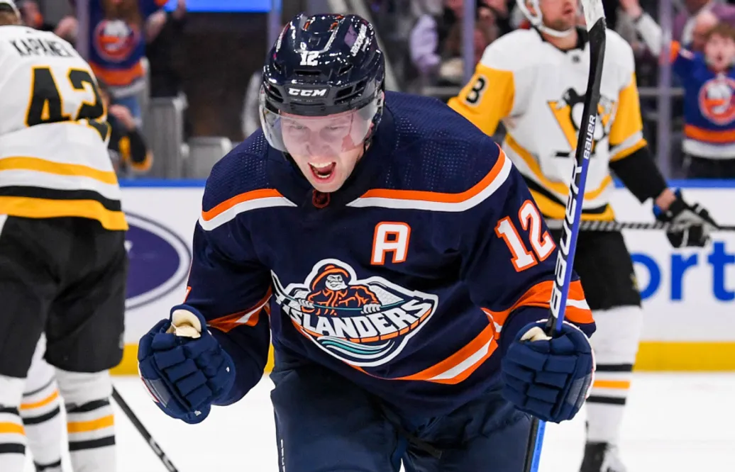 Josh Bailey dumpades av både New York Islanders och Chicago Blackhawks