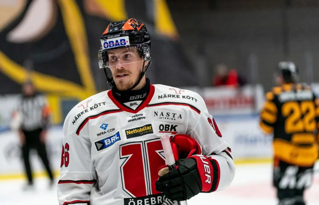 Forwarden kallas in i Tre Kronor – missar SHL-matcher