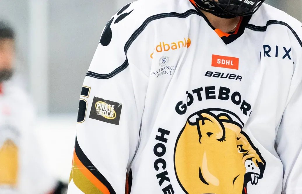 Anna Neuenschwander skriver på för Göteborg HC