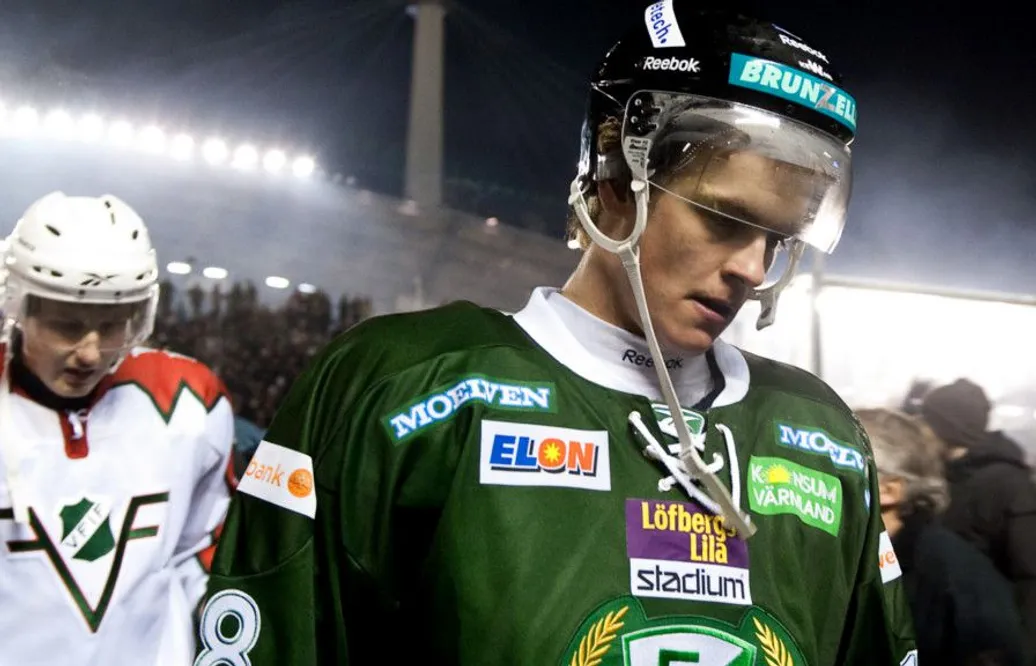 Vann SM-guld med Färjestad – nu lägger 30-åringen av