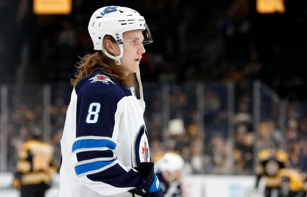 Avtalet bröts – skriver nytt NHL-kontrakt