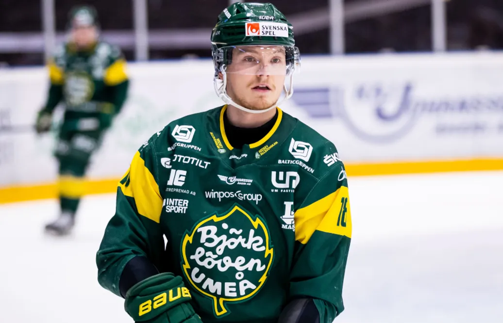 Axel Ottosson stannar i KooKoo även nästa säsong
