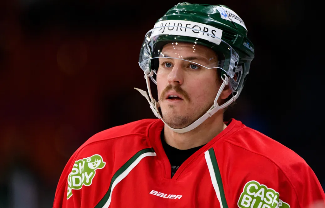 Sebastian Stålberg blir nästa svensk att förlänga med Vasa Sport