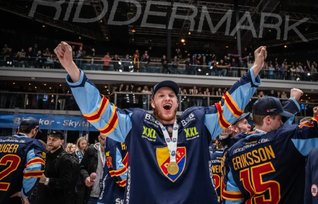 Beskedet: Dif bryter med back: "En stor Djurgårdare"