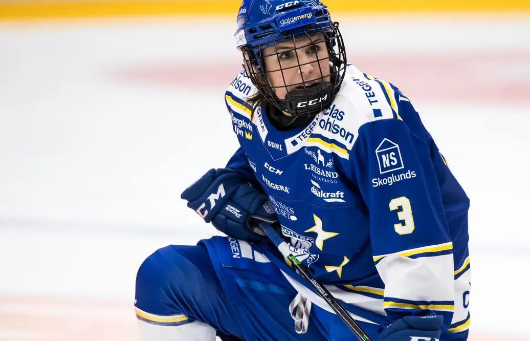 Elin Lundbergs besked: Slutar spela ishockey